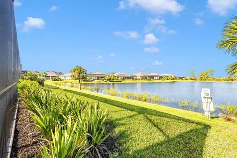 18805 Valleta Avenue Venice FL 34293