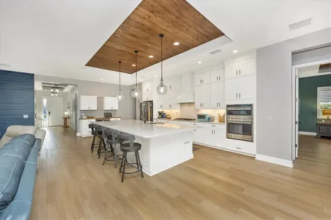 18805 Valleta Avenue Venice FL 34293
