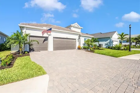 18805 Valleta Avenue Venice FL 34293