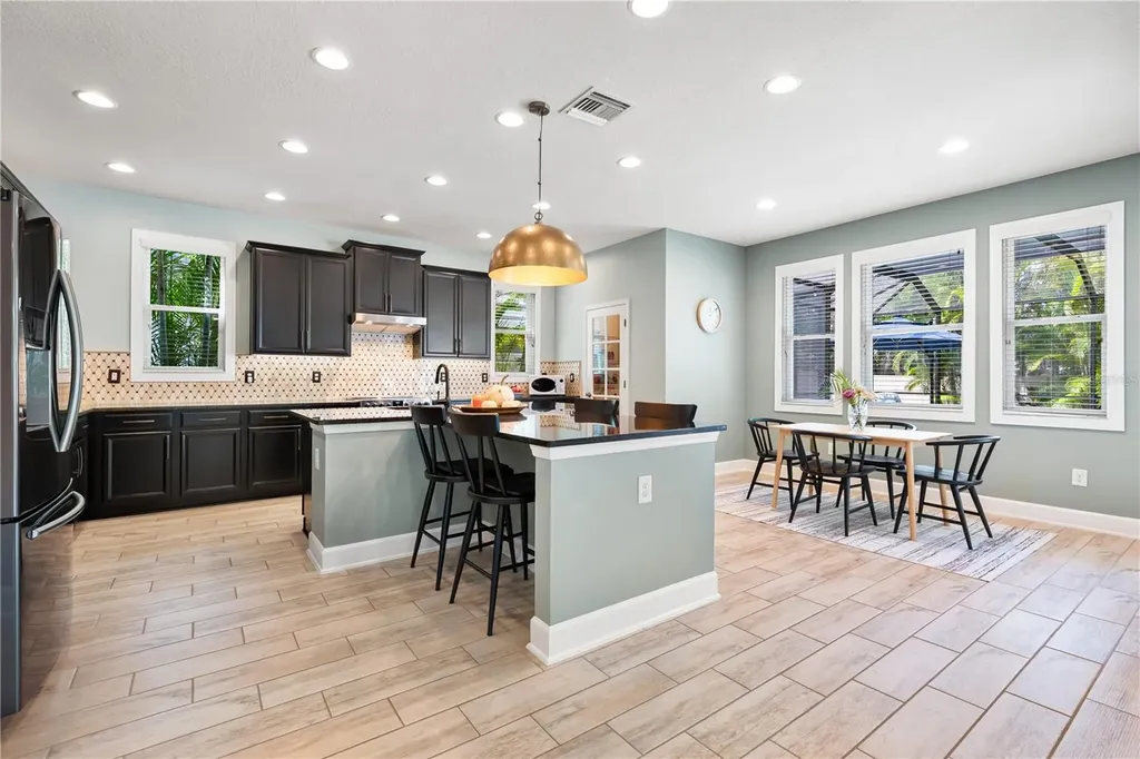 7500 Aguila Drive Sarasota FL 34240