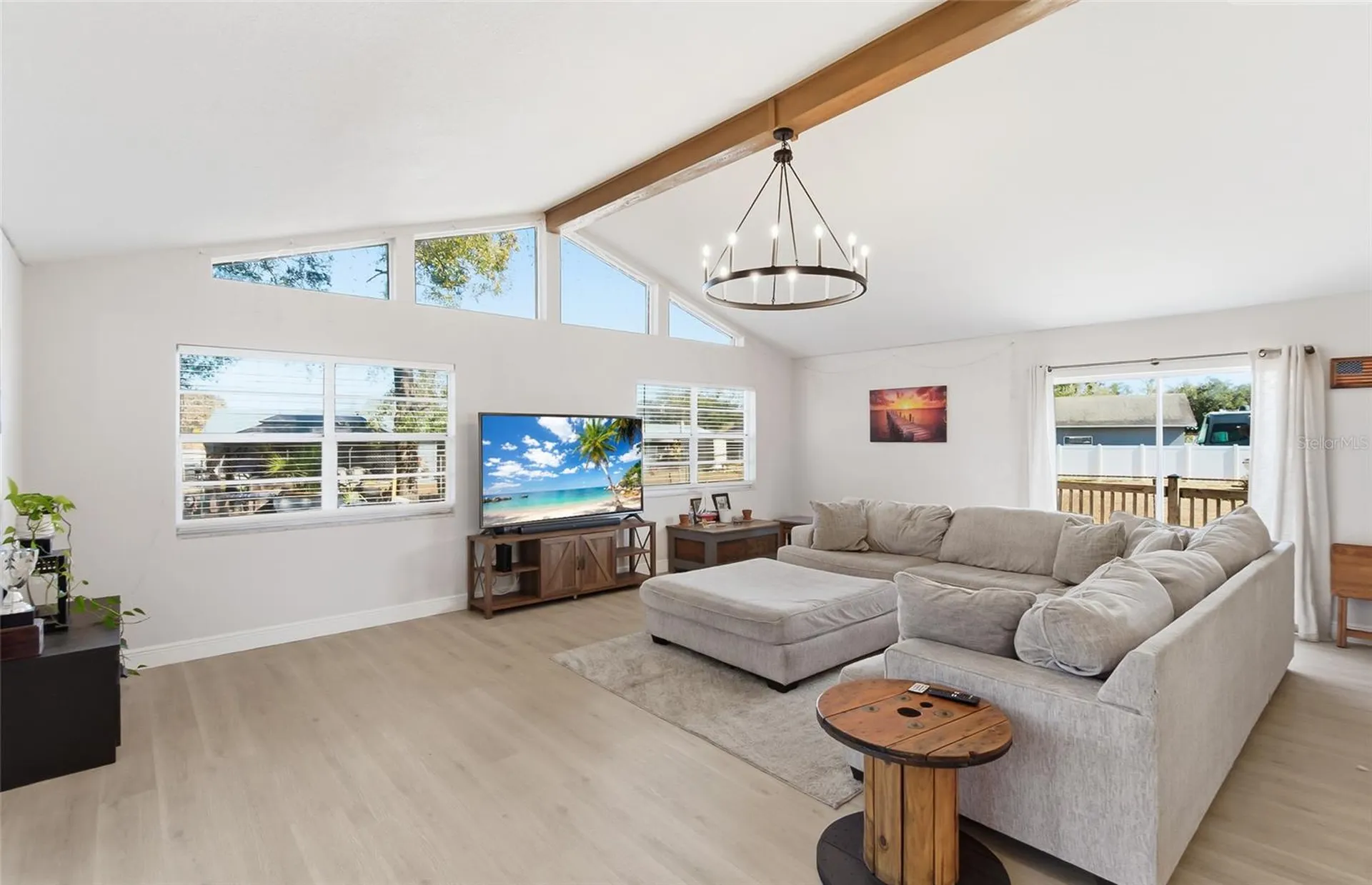 404 King Louis Court Seffner FL 33584