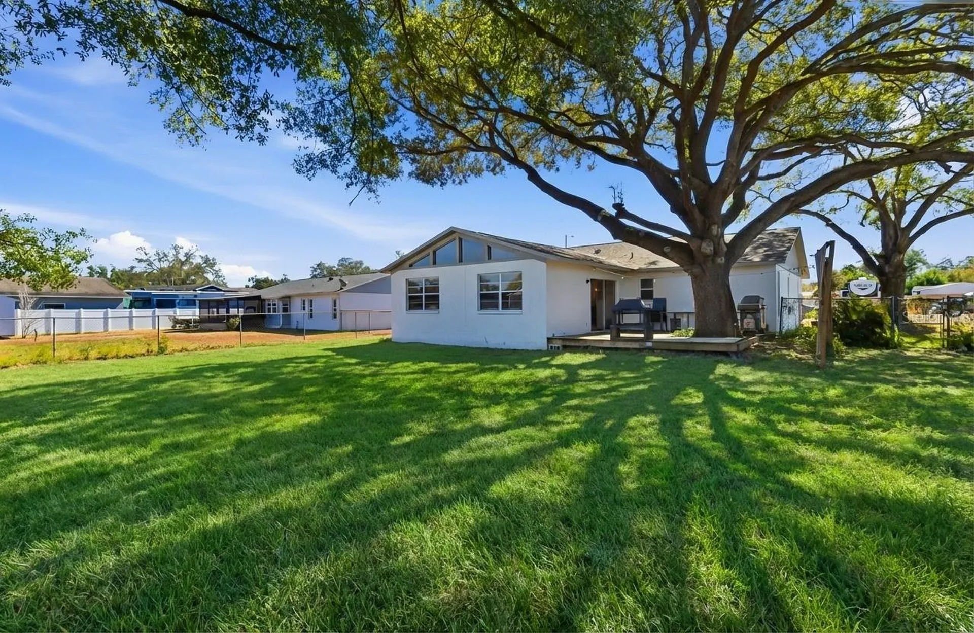 404 King Louis Court Seffner FL 33584