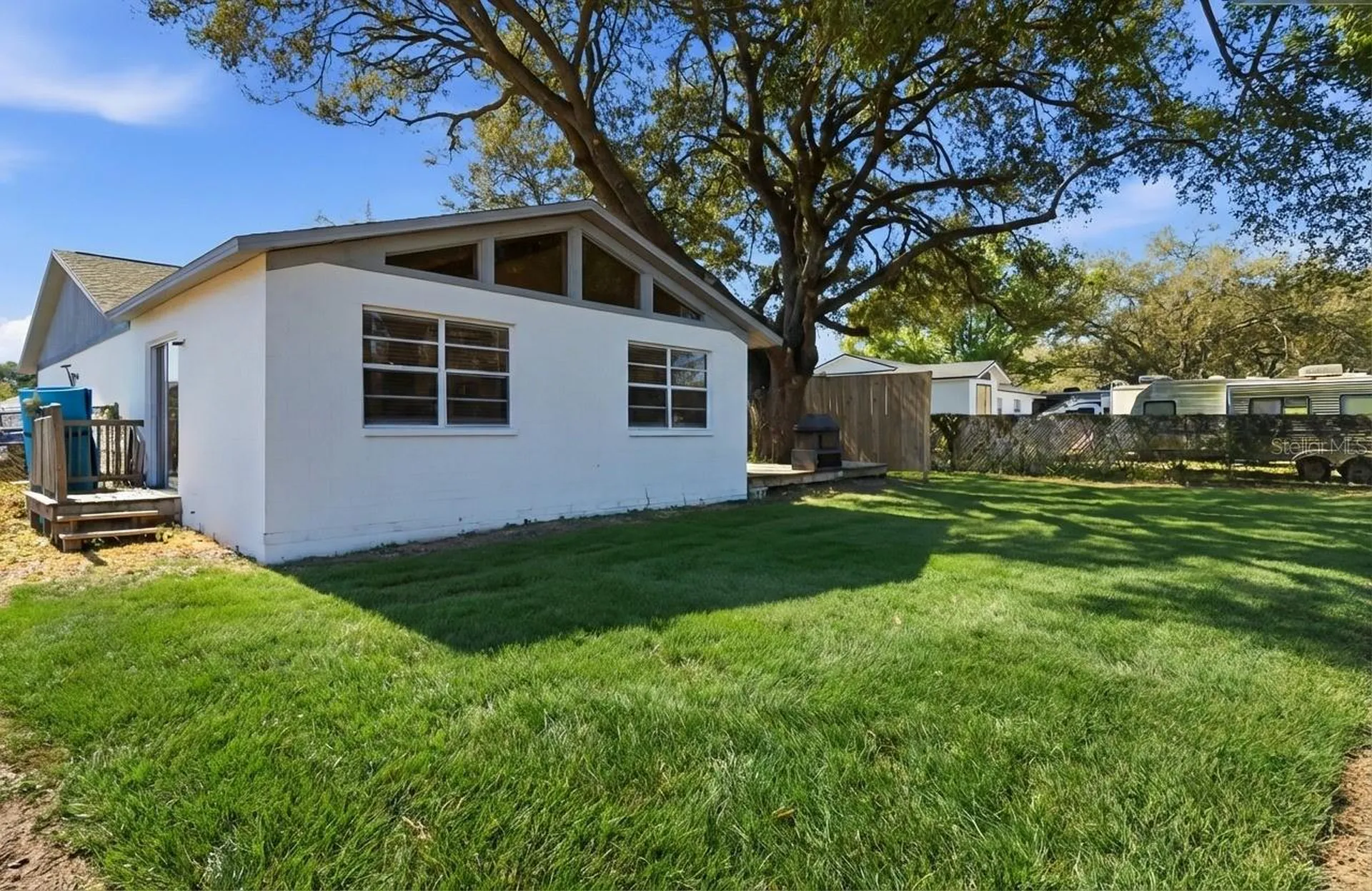 404 King Louis Court Seffner FL 33584