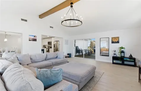 404 King Louis Court Seffner FL 33584