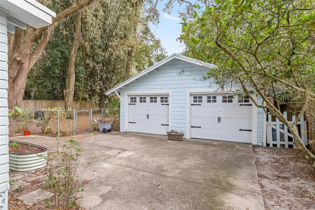 929 NE 7th Avenue Gainesville FL 32601