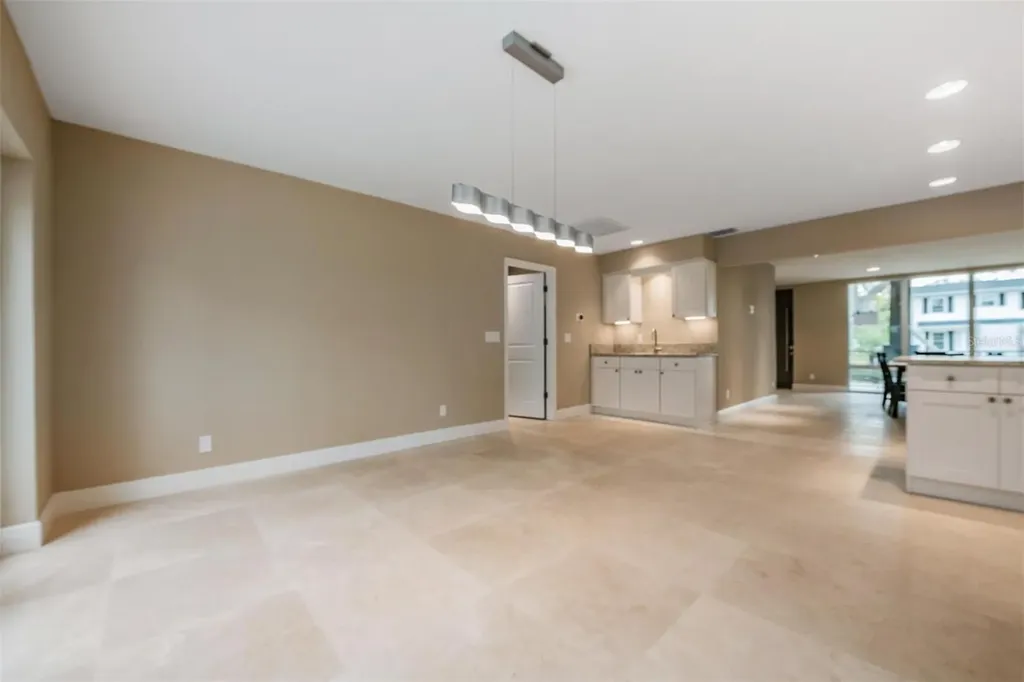 4909 W Dryad Street Tampa FL 33629