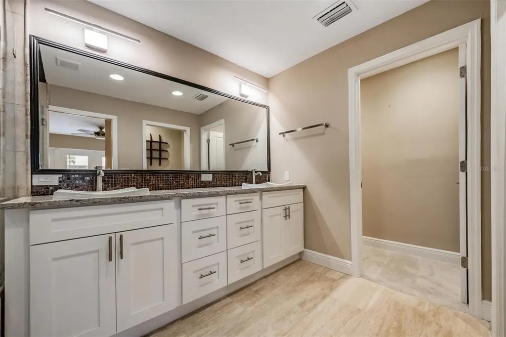 4909 W Dryad Street Tampa FL 33629