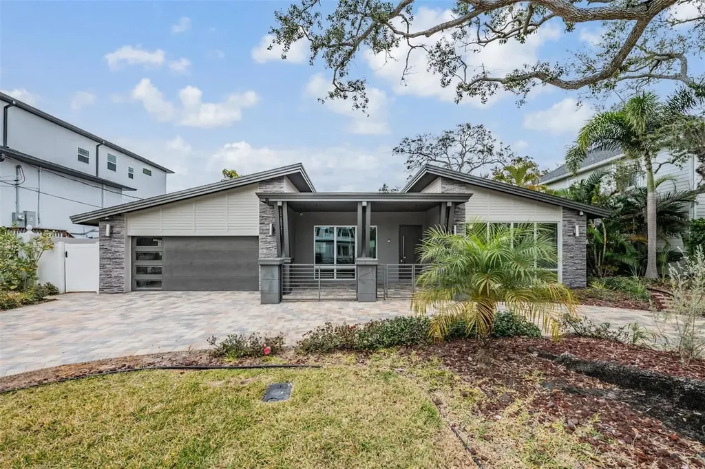 4909 W Dryad Street Tampa FL 33629