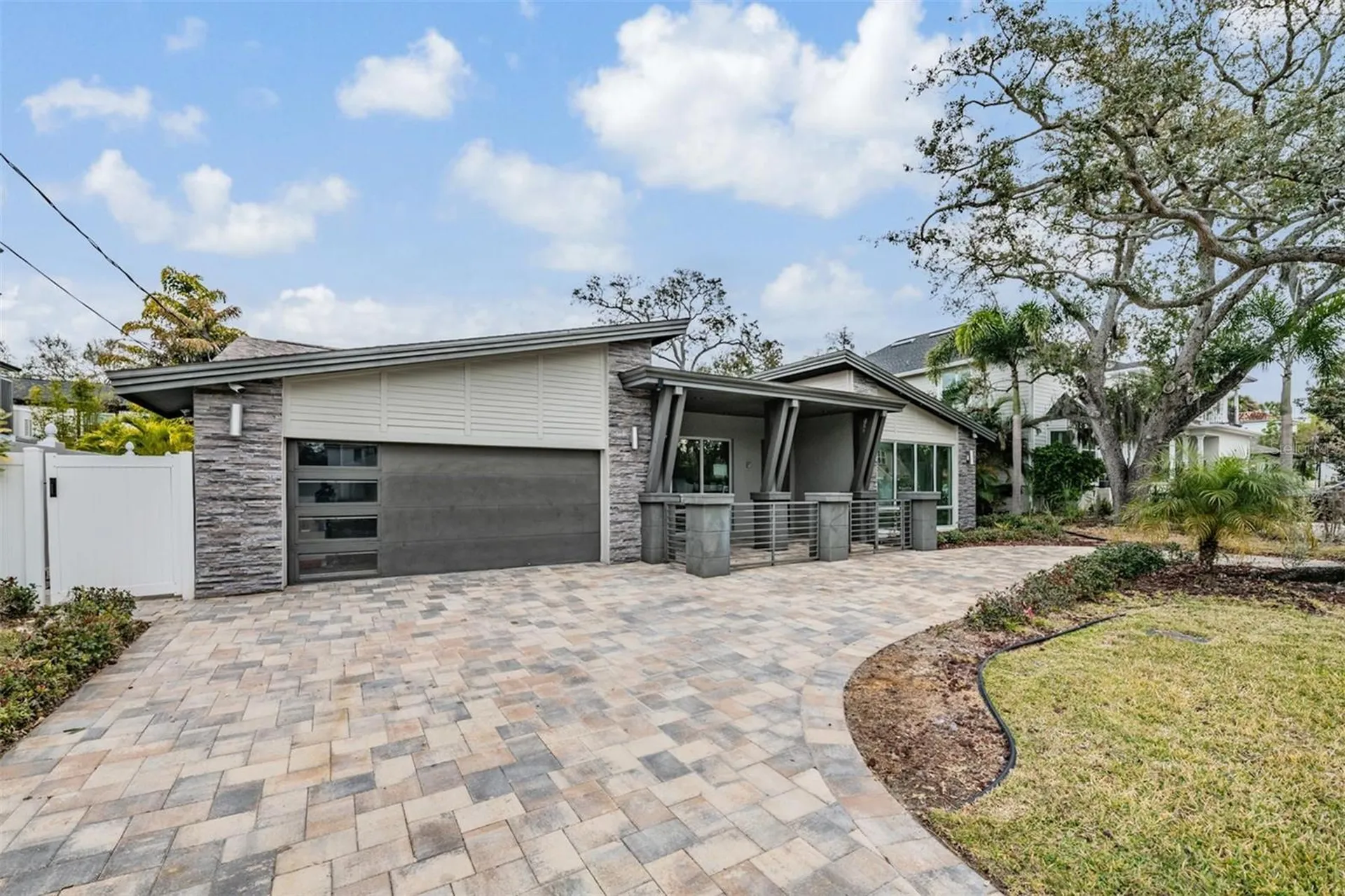 4909 W Dryad Street Tampa FL 33629