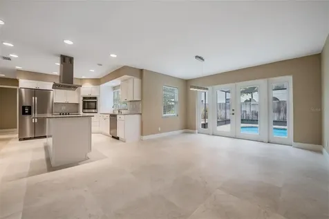 4909 W Dryad Street Tampa FL 33629