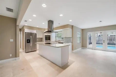 4909 W Dryad Street Tampa FL 33629