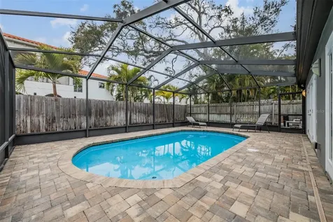 4909 W Dryad Street Tampa FL 33629