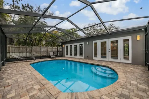 4909 W Dryad Street Tampa FL 33629