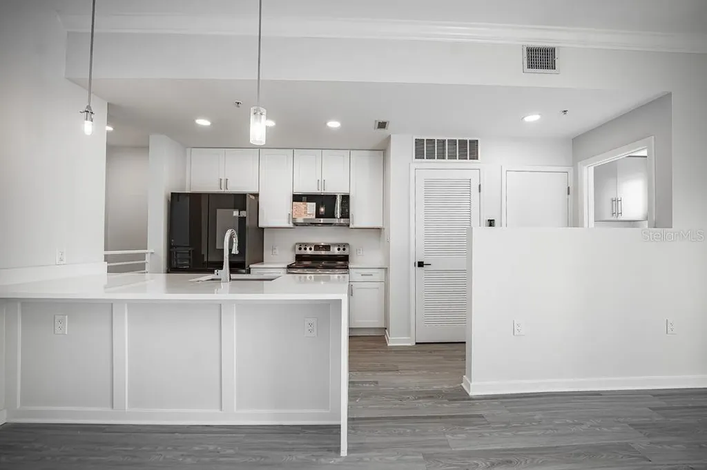 460 E Jackson Street Orlando FL 32801