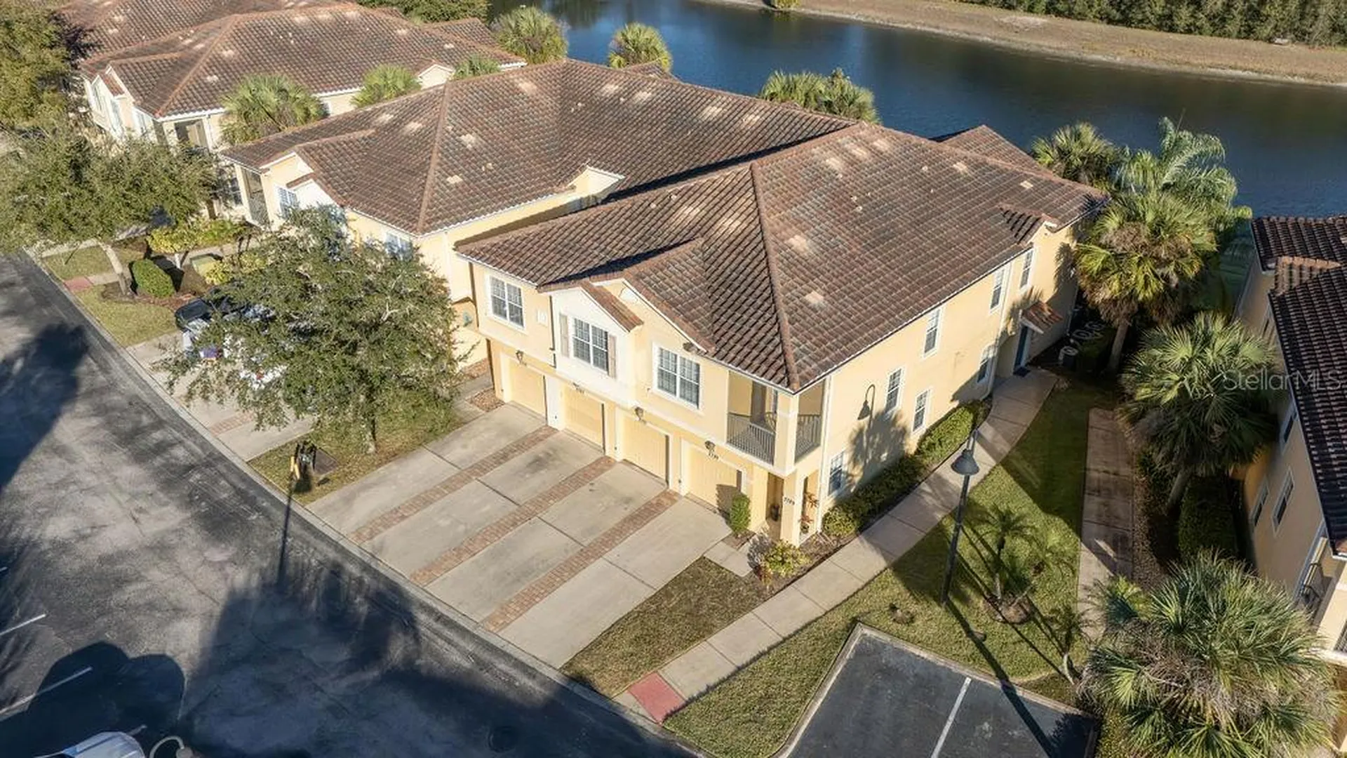2795 Oakwater Drive Kissimmee FL 34747