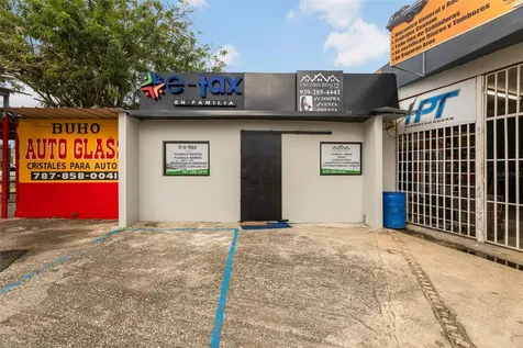 Carr #2 5 Locales Comerciales Bo. Algarrobo Vega Baja PR 00693