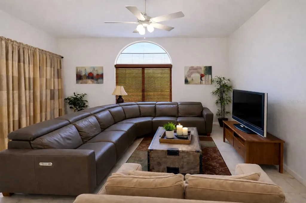 643 Highgate Park Boulevard Davenport FL 33897