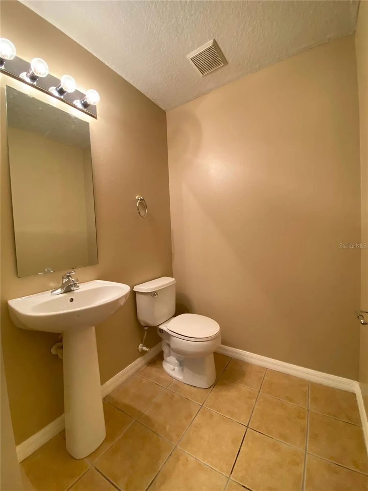 4678 Ross Lanier Lane Kissimmee FL 34758