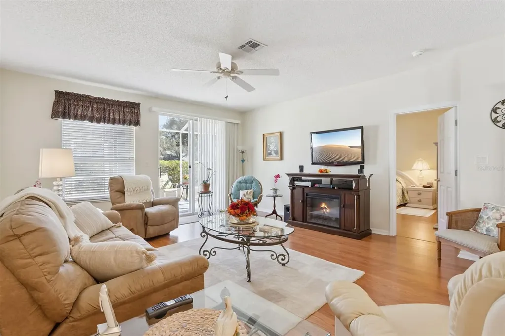 25239 Cranes Roost Circle Leesburg FL 34748
