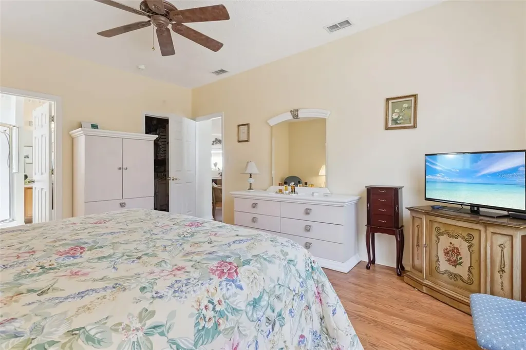 25239 Cranes Roost Circle Leesburg FL 34748