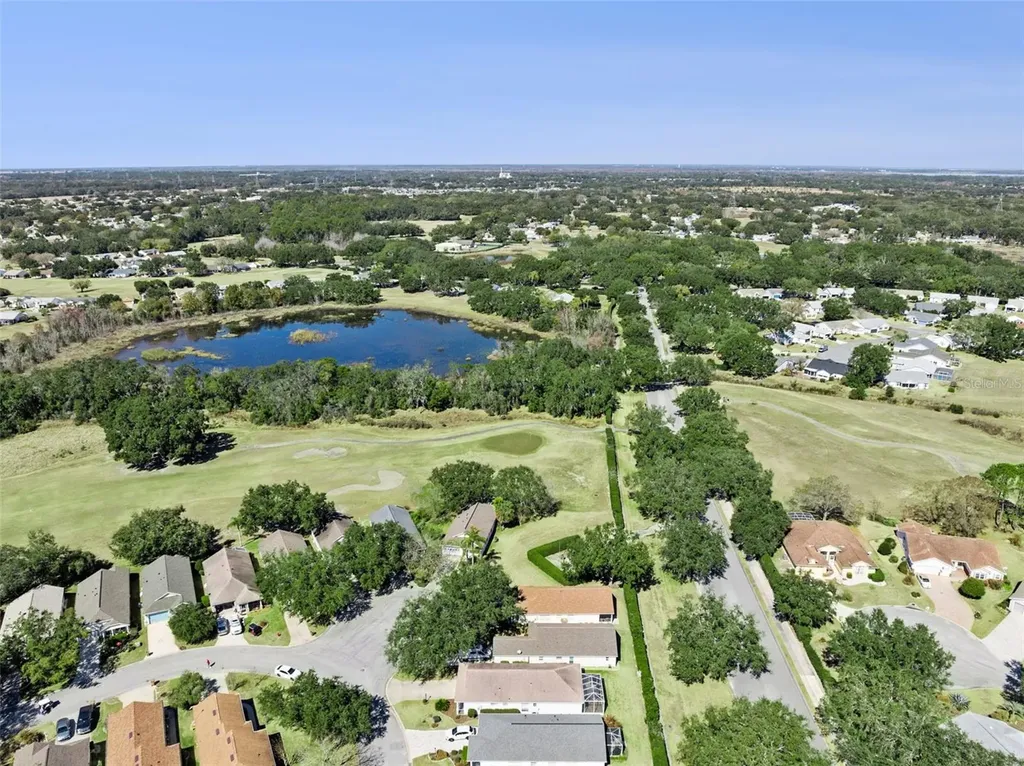 25239 Cranes Roost Circle Leesburg FL 34748