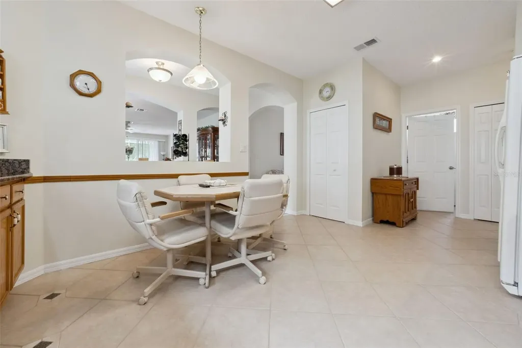 25239 Cranes Roost Circle Leesburg FL 34748