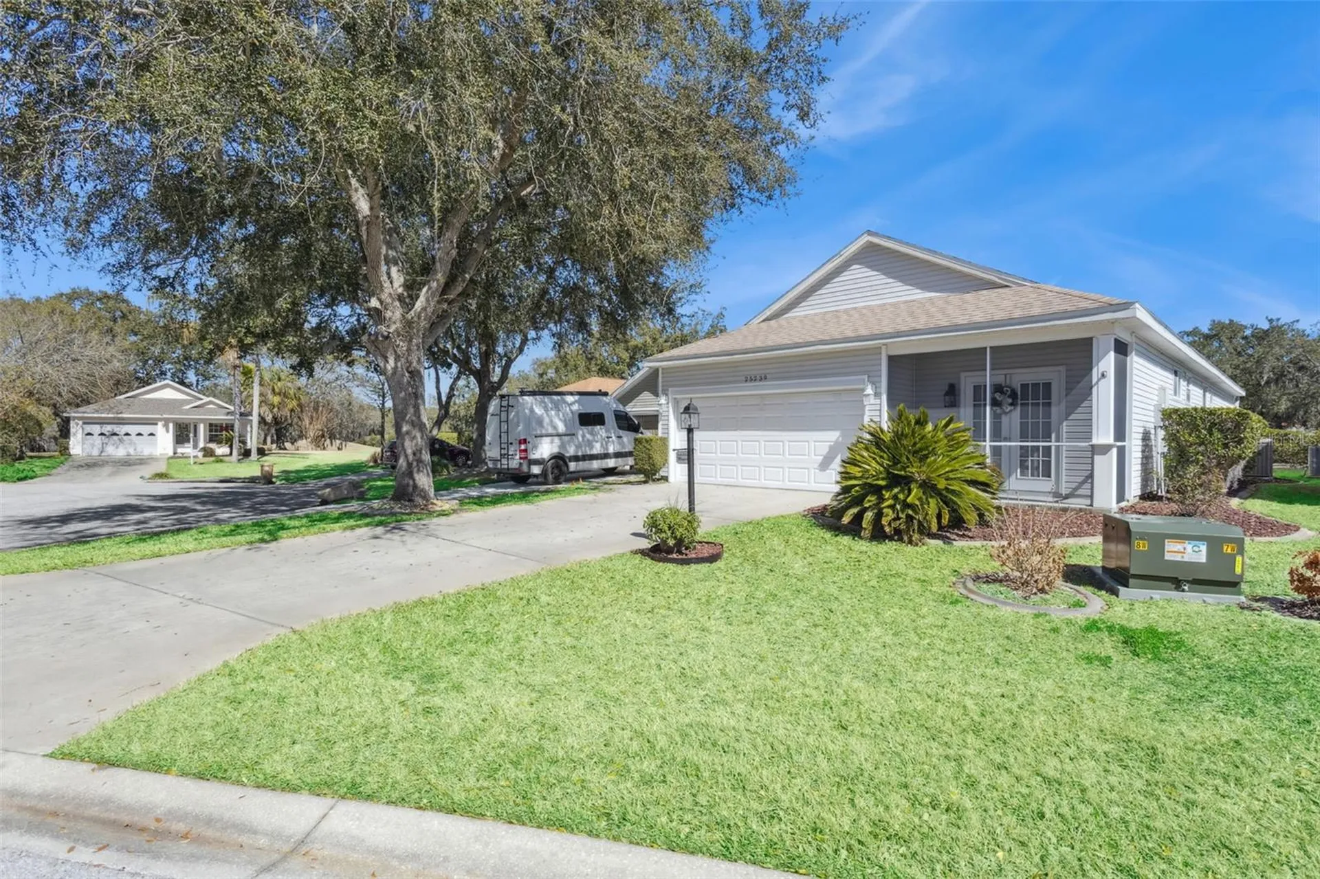 25239 Cranes Roost Circle Leesburg FL 34748
