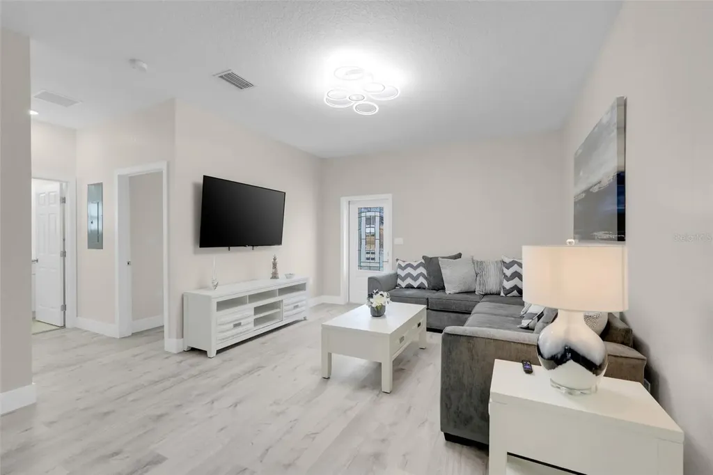 223 N Peninsula Drive Daytona Beach FL 32118