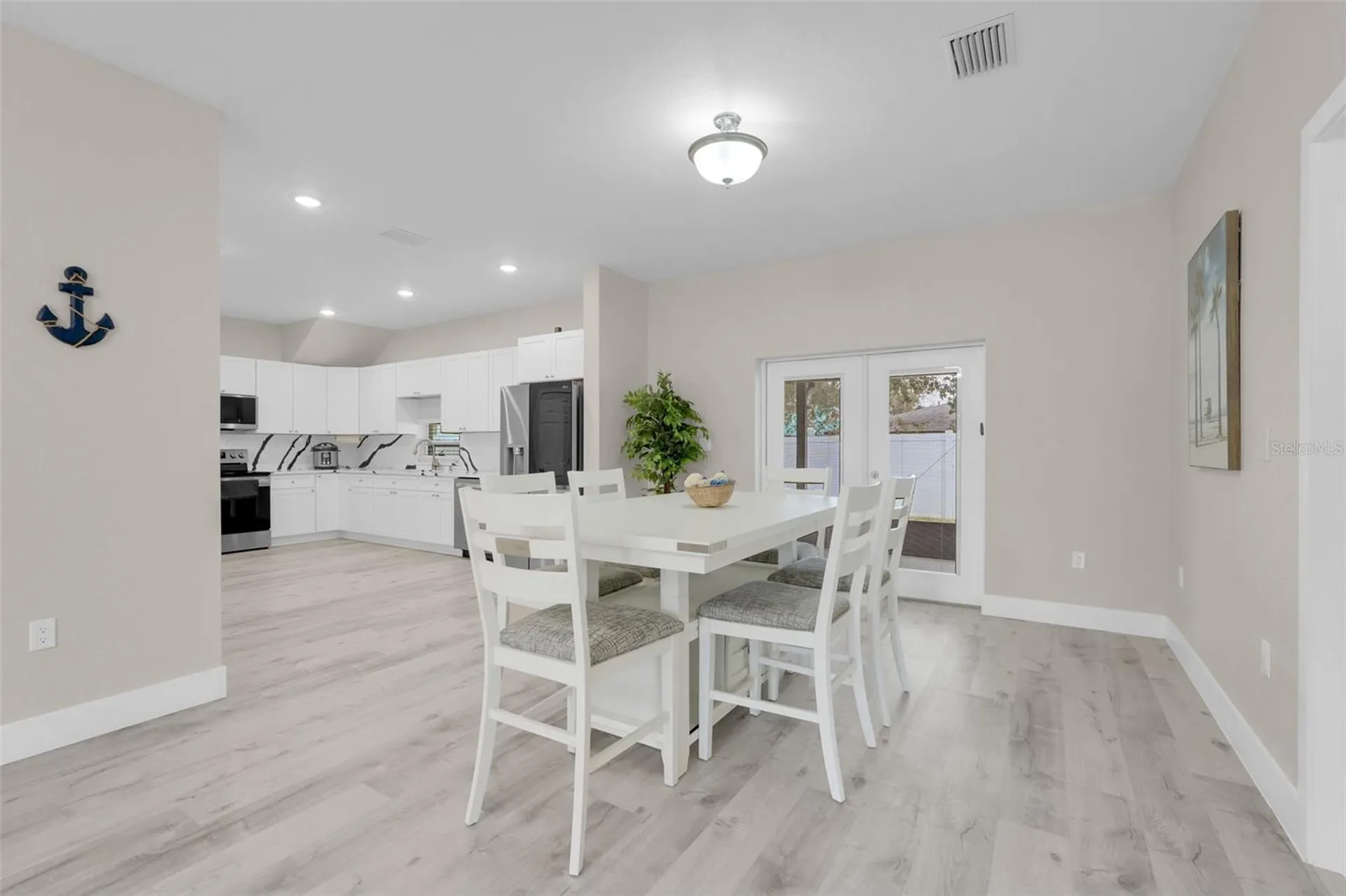 223 N Peninsula Drive Daytona Beach FL 32118