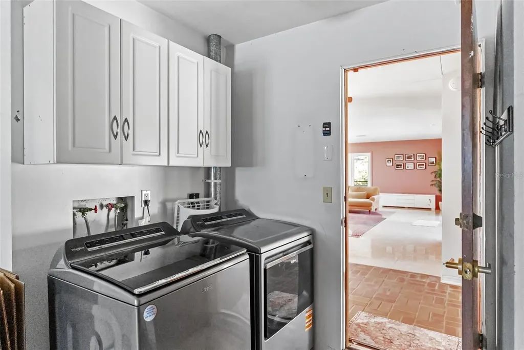 1191 87th Avenue N St Petersburg FL 33702