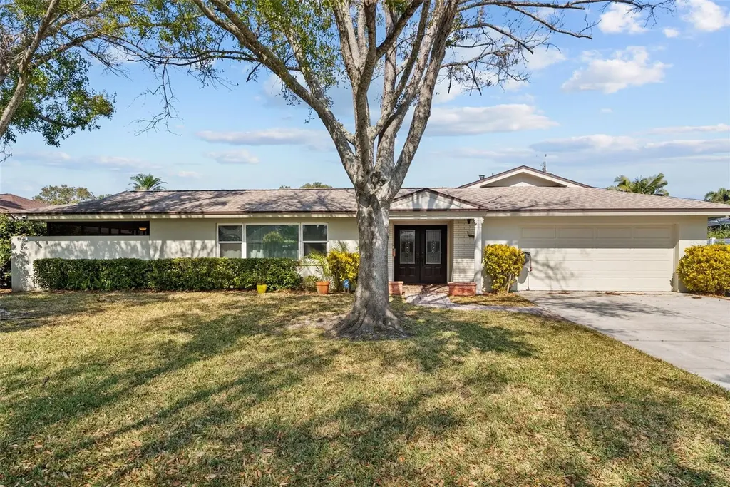 1191 87th Avenue N St Petersburg FL 33702