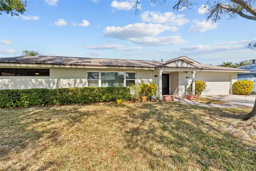 1191 87th Avenue N St Petersburg FL 33702