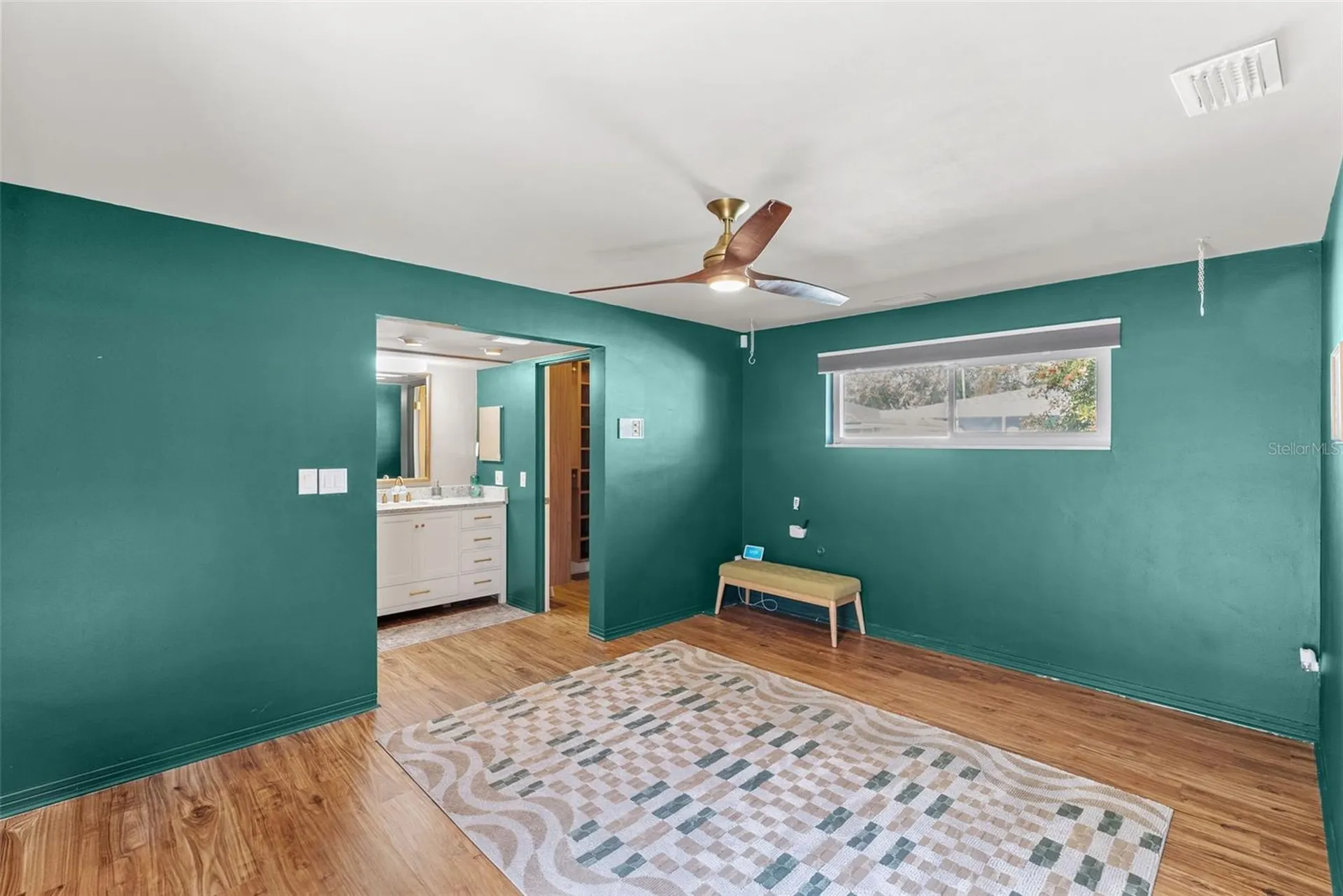 1191 87th Avenue N St Petersburg FL 33702