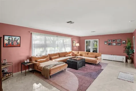 1191 87th Avenue N St Petersburg FL 33702