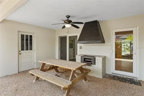 1191 87th Avenue N St Petersburg FL 33702