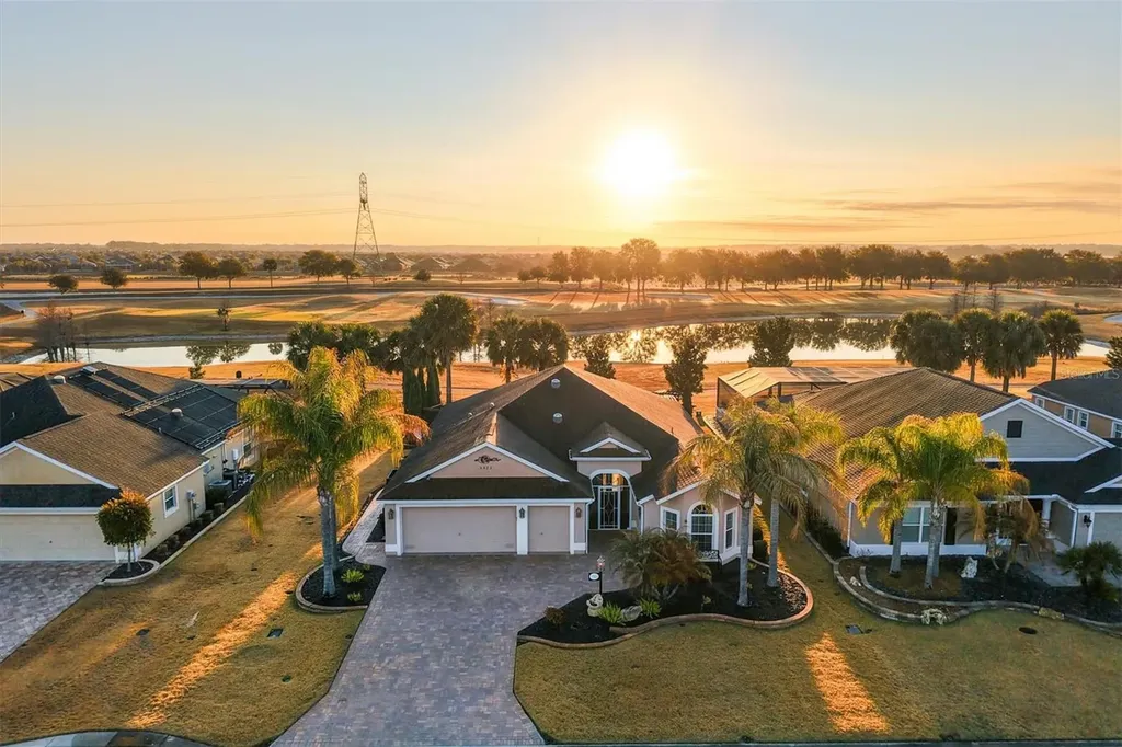 3322 Boardroom Trail The Villages FL 32163