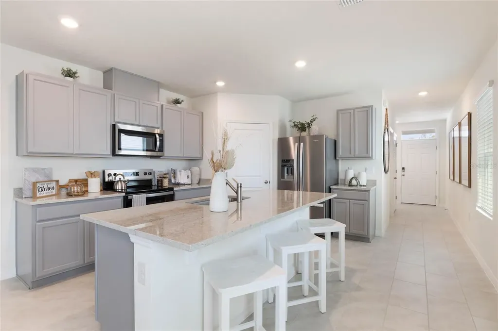 4585 Barberry Avenue Lakeland FL 33811