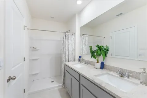 4585 Barberry Avenue Lakeland FL 33811
