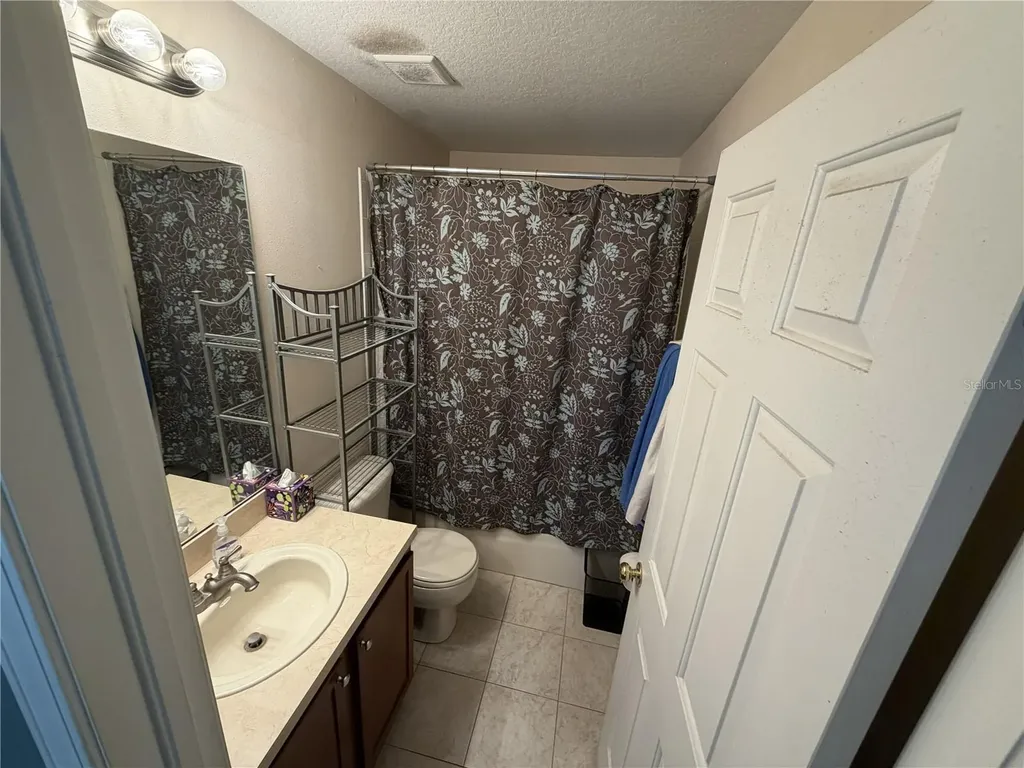 3858 Island Way St Petersburg FL 33705
