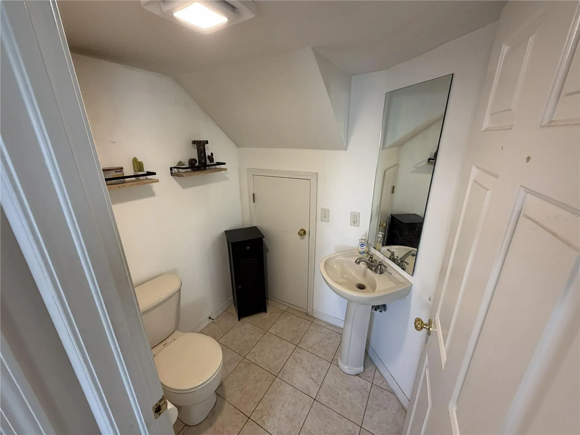 3858 Island Way St Petersburg FL 33705