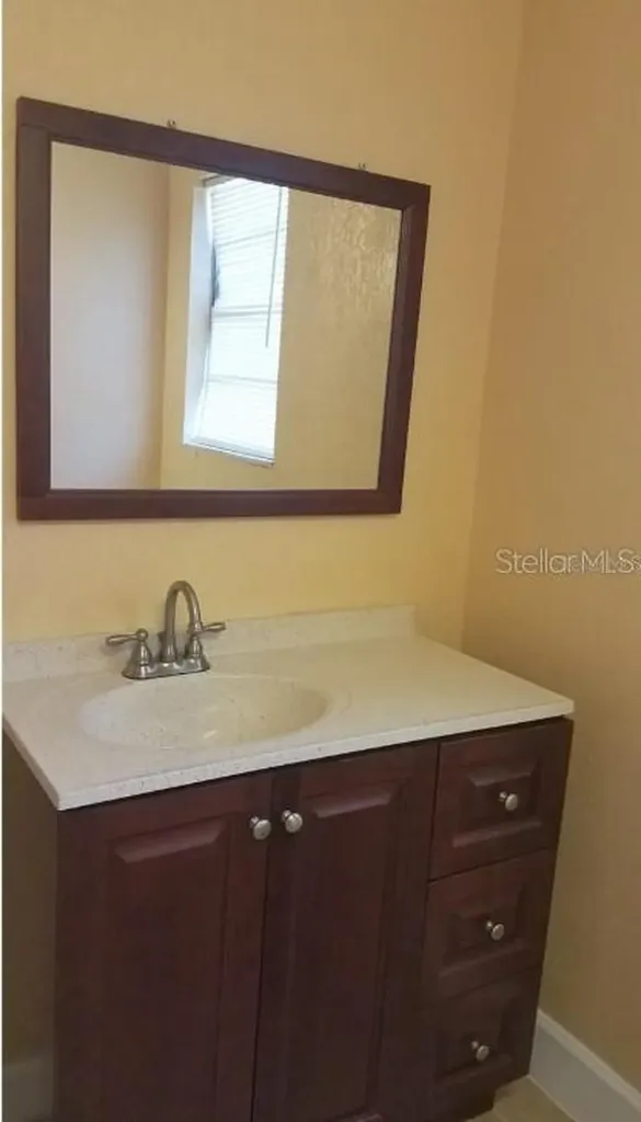 2921 W Walnut Street Tampa FL 33607