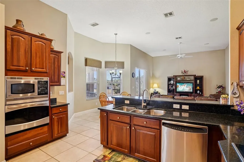 6114 Tremayne Drive Mount Dora FL 32757