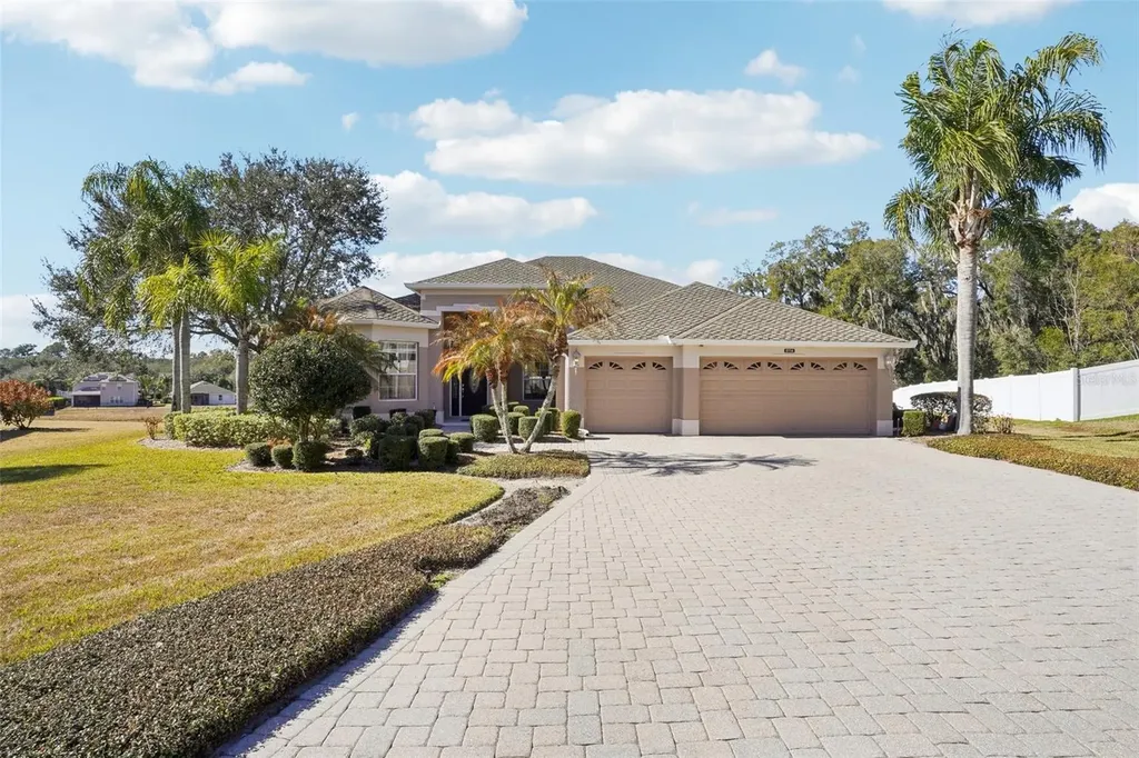 6114 Tremayne Drive Mount Dora FL 32757