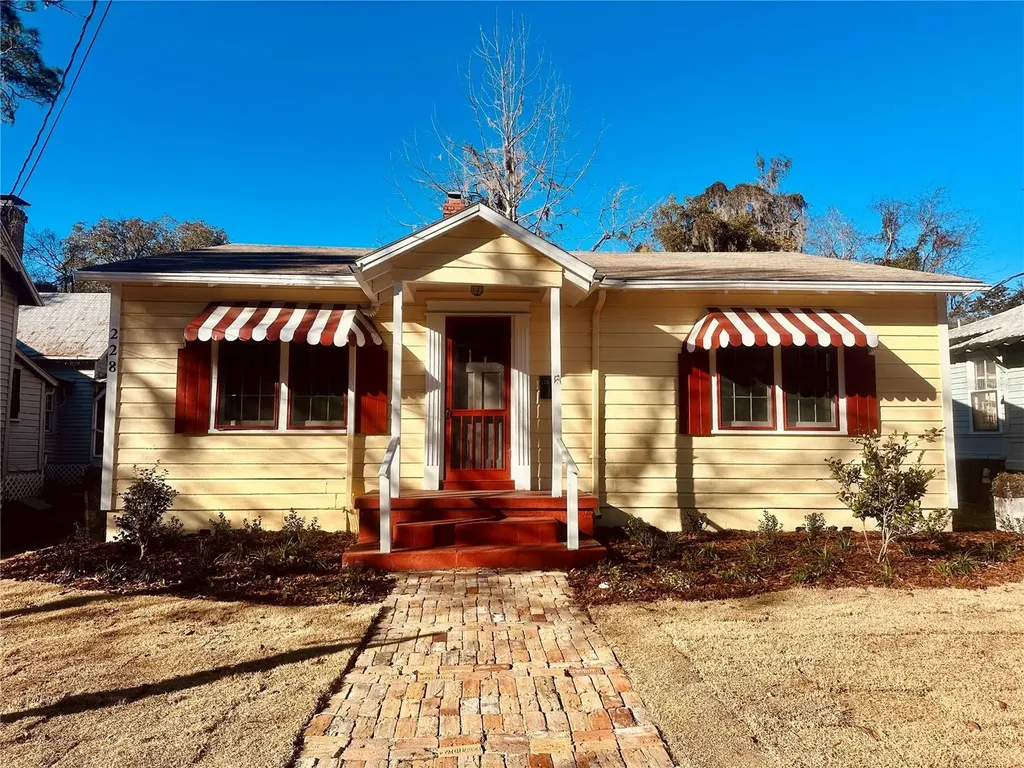 228 NW 4th Avenue Gainesville FL 32601