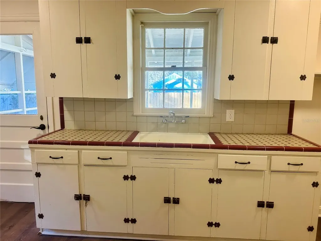 228 NW 4th Avenue Gainesville FL 32601
