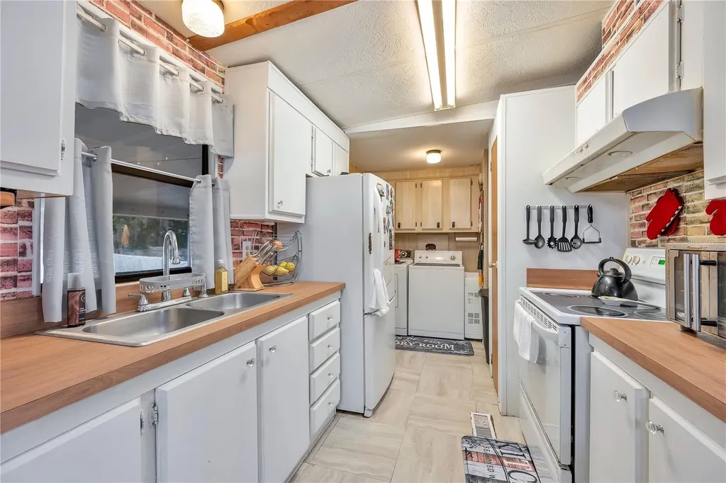 8913 Jericho Court Polk City FL 33868