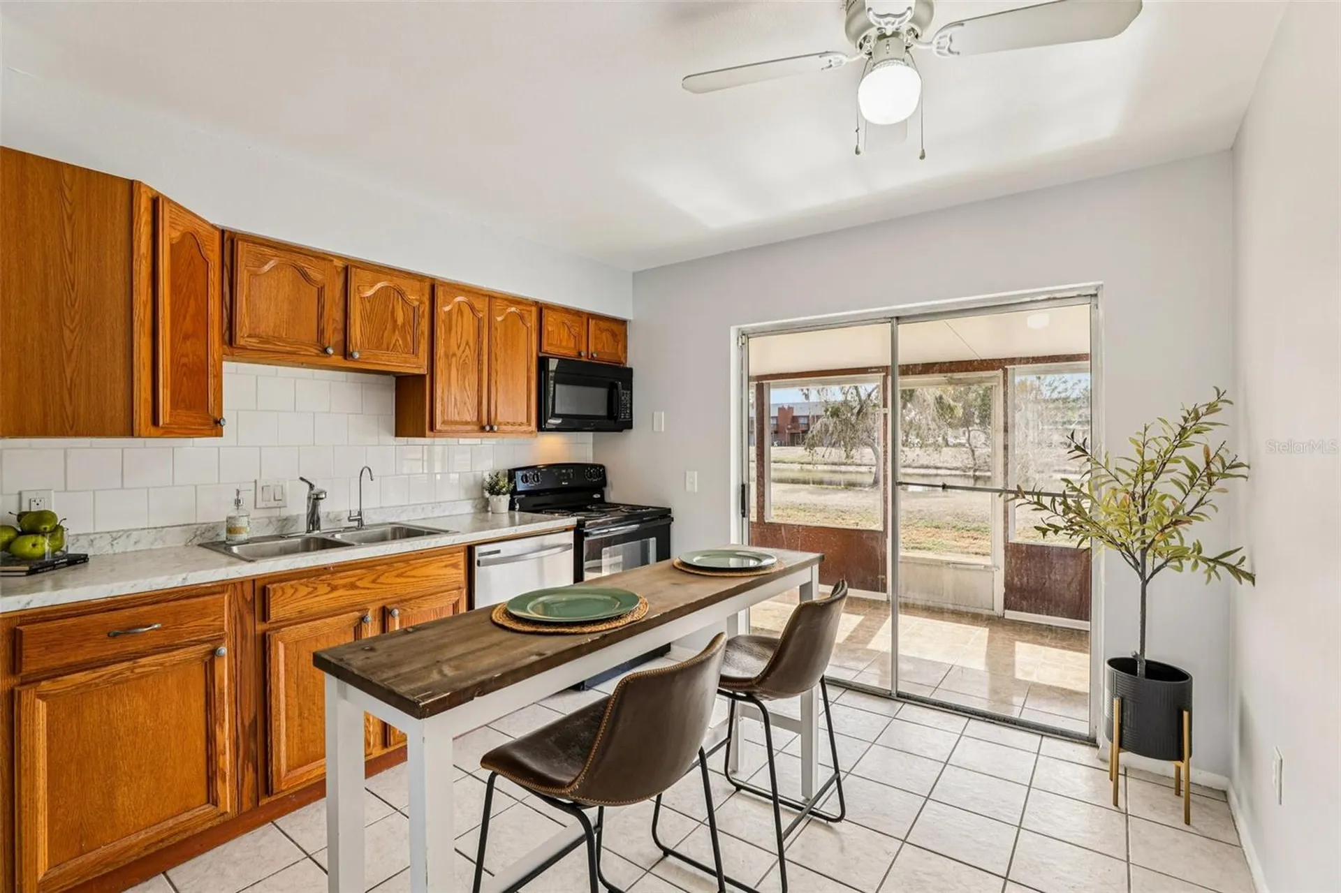 38 Lake Villa Way Kissimmee FL 34743