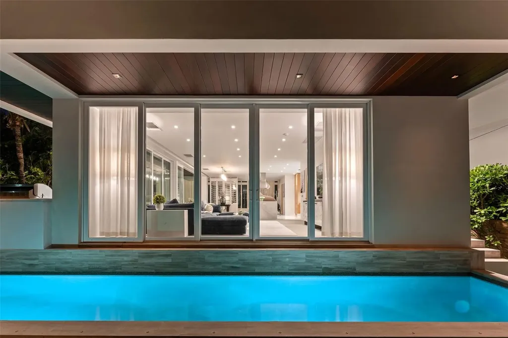 4433 N Bay Road Miami Beach FL 33140