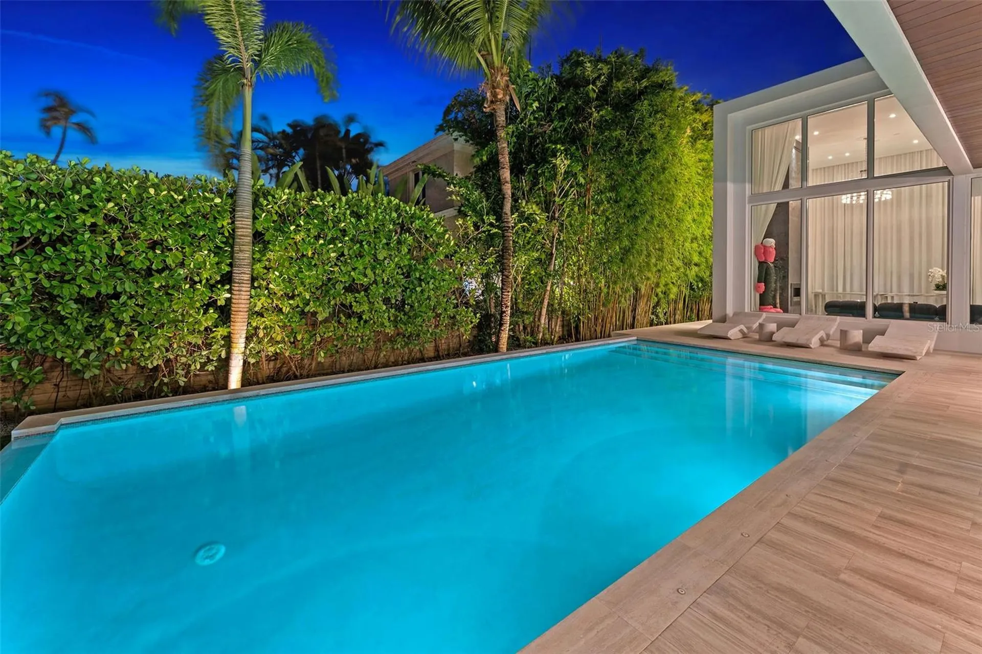 4433 N Bay Road Miami Beach FL 33140