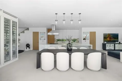 4433 N Bay Road Miami Beach FL 33140